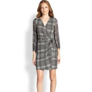 *PRICE REDUCED* PLUS SIZE! DVF CLASSIC WRAP DRESS